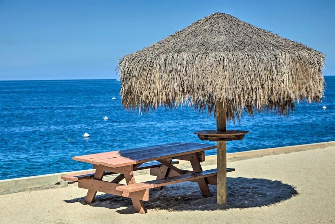 Gorgeous Oceanfront Villa With Panoramic Views Avalon Εξωτερικό φωτογραφία