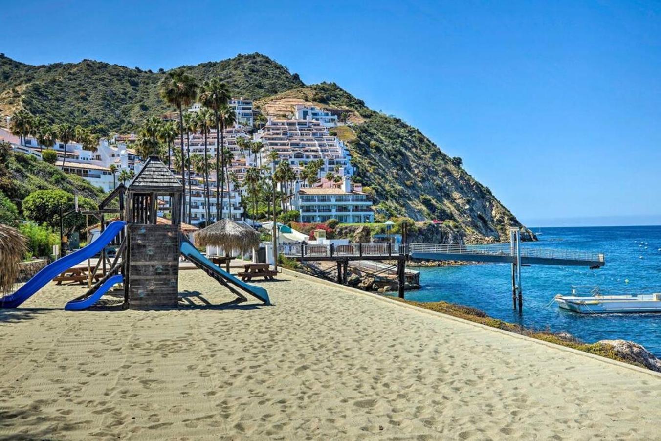 Gorgeous Oceanfront Villa With Panoramic Views Avalon Εξωτερικό φωτογραφία