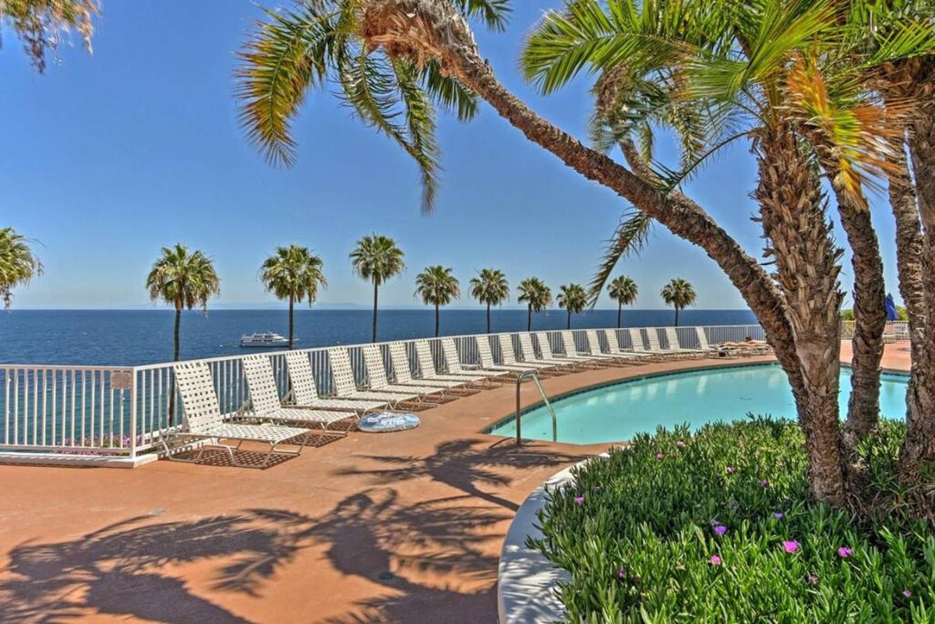 Gorgeous Oceanfront Villa With Panoramic Views Avalon Εξωτερικό φωτογραφία