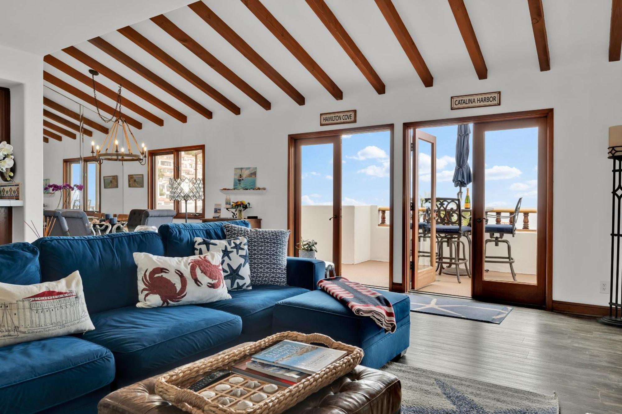 Gorgeous Oceanfront Villa With Panoramic Views Avalon Εξωτερικό φωτογραφία